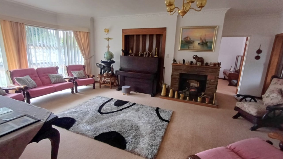 5 Bedroom Property for Sale in Vanes Estate Eastern Cape